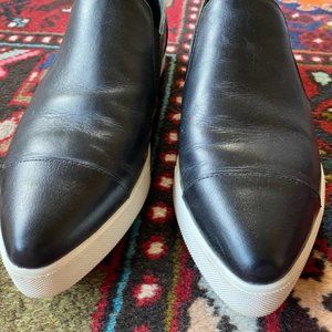 Vince shoes  US7, black